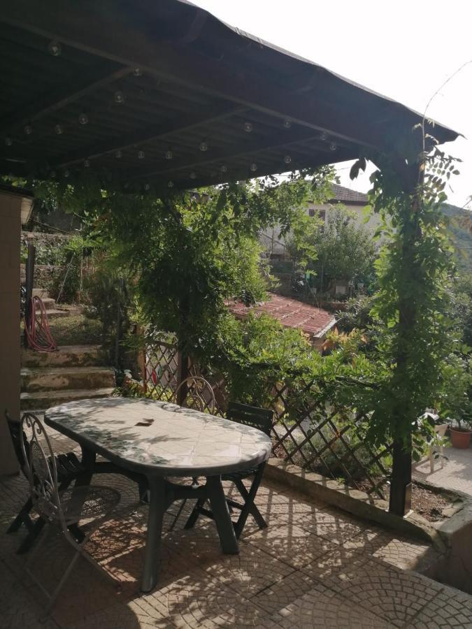 Appartamento Ca' Sandra Vado Ligure Exterior photo